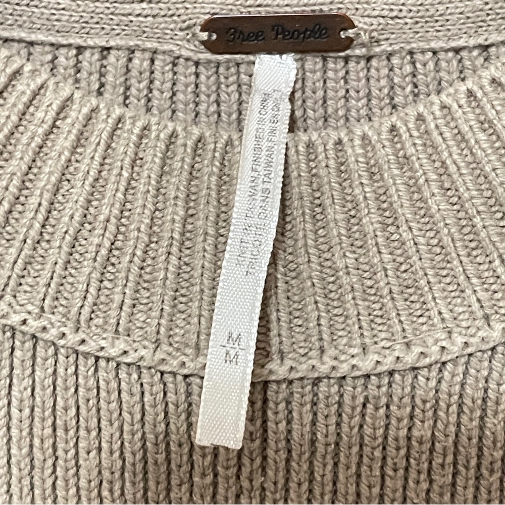 ❌SOLD❌FREE PEOPLE Easy Street Colorblock Oversized Sweater, Medium - Picture 6 of 9